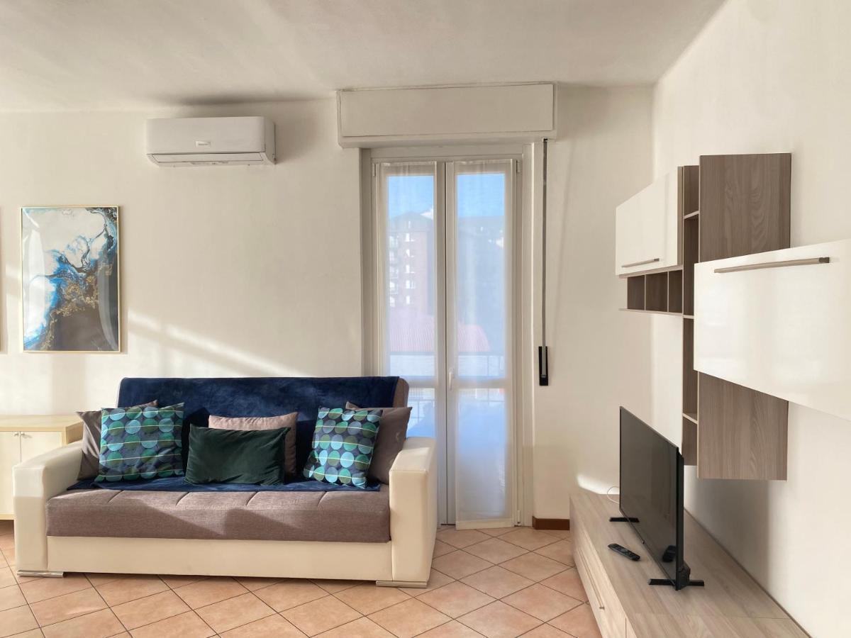 Diadema Blue - Immobili E Soluzioni Rent Apartment Bergamo Bagian luar foto